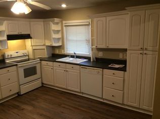 104 E Spring St, Patoka, IN 47666