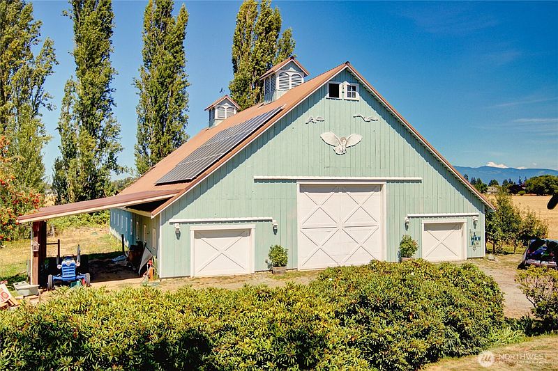 2nd image of 17439 McLean Road