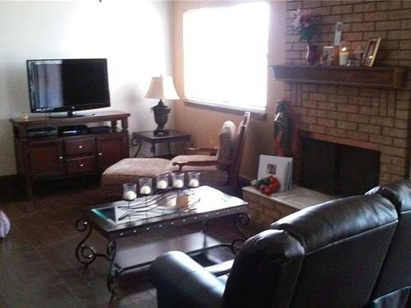 5th image of 2550 Trawood Dr