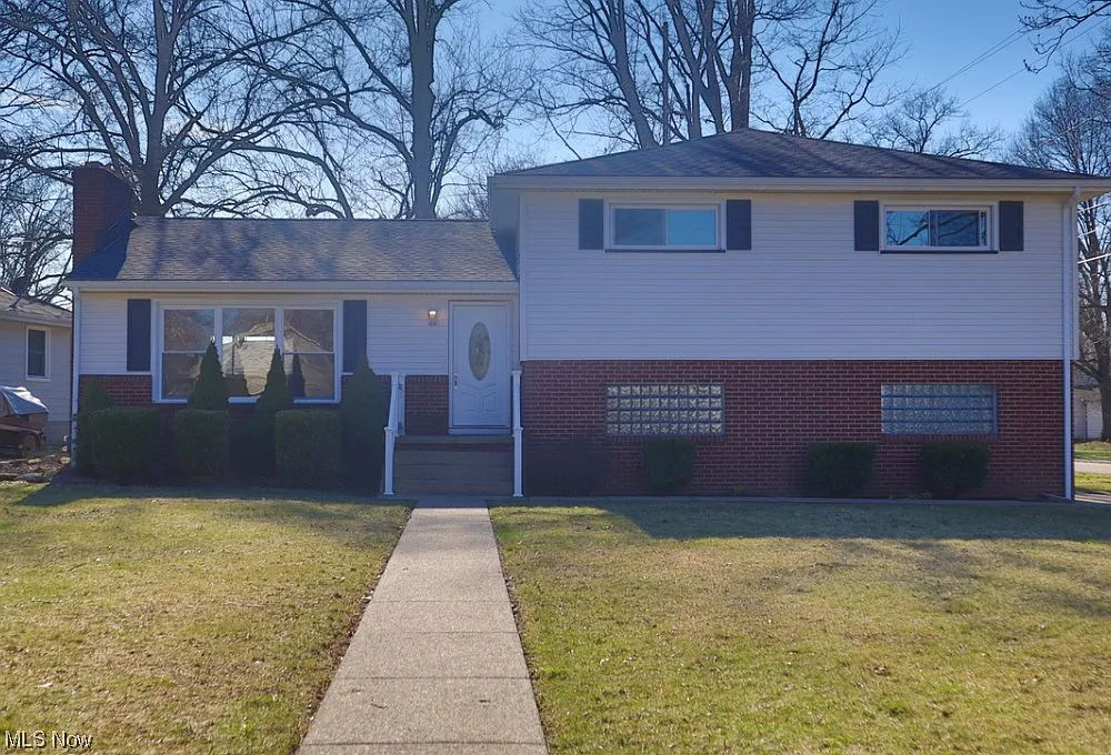 3080 Dade Ave photo 1