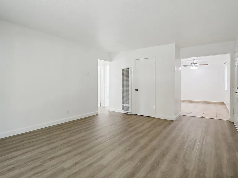 ALAMEDA PARK APARTMENTS — Photo 29