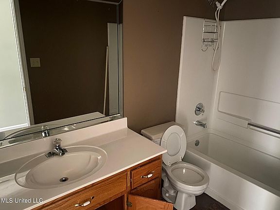 4th image of 5701 Steffani Dr