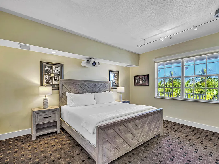 Gulfview Dr — Photo 21