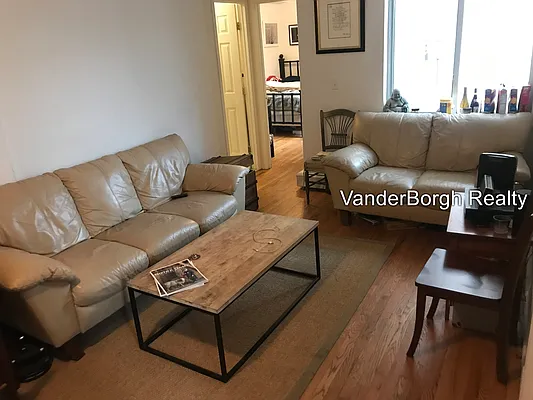 Rented by Vanderborgh Realty  | media 21