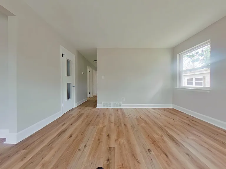 1508 N Hamilton St — Photo 14