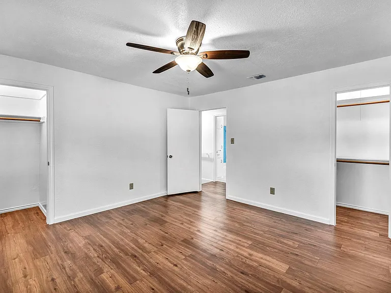 4010 Cima Serena Dr #B — Photo 15