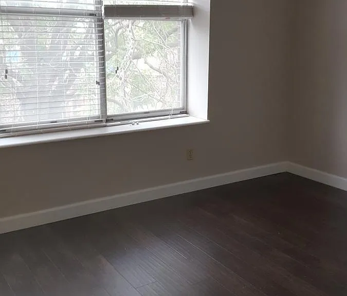 5515 Pershing Ave #21 — Photo 9