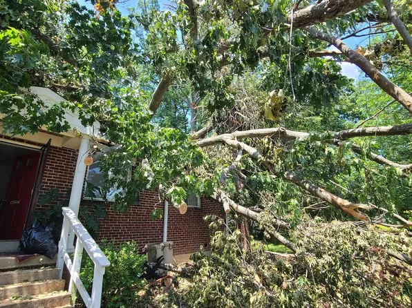 7315 Woodley Place Fls, Falls Church, VA 22046