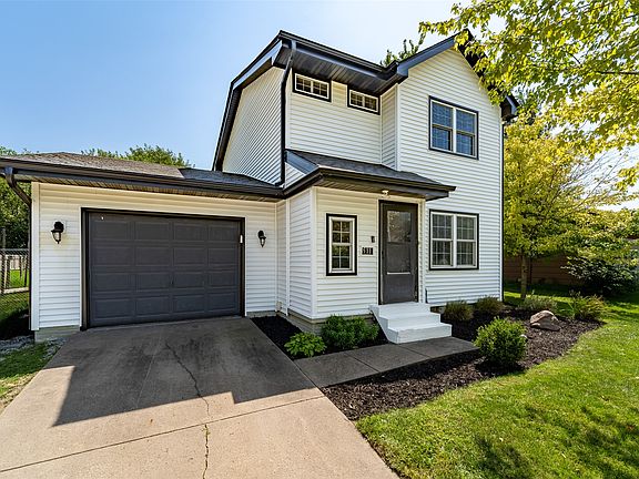 2nd image of 511 11th Ct SE