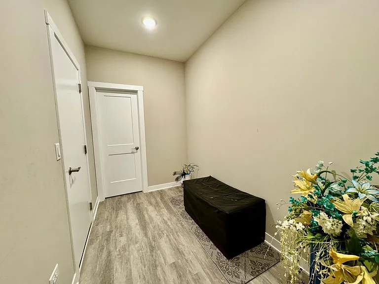 233 Farmstead Ct — Photo 25