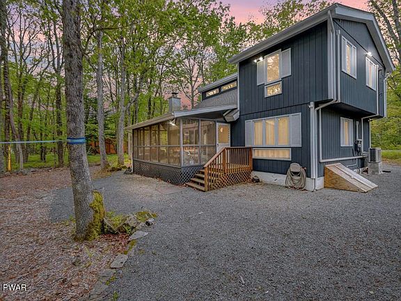 4th image of 115 Jackson Dr