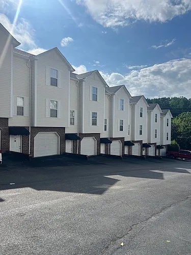 16 Ivy Ct Photo 1