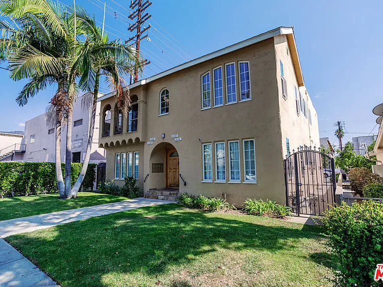 1056 Winchester Ave #B — Photo 1