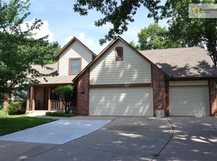 4733 S Tierney Dr, Independence, MO 64055
