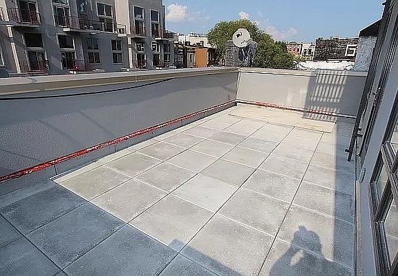 2nd image of 85 Montrose Ave #4R