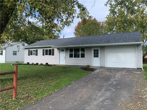 7879 Macarthur Blvd, Bridgeport, NY 13030