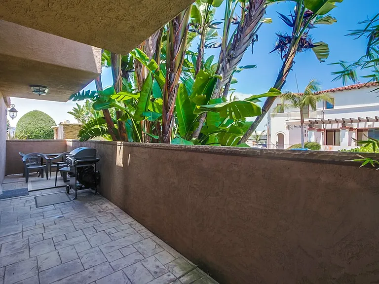 525 Marine St #1 — Photo 15