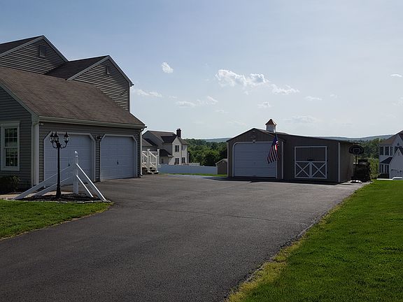 3 Car Garage & Shed 
