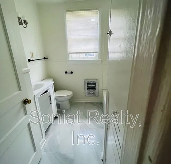 2129 Mandolin St — Photo 5