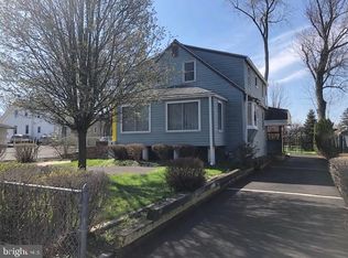 464 4th Ave, Warminster, PA 18974