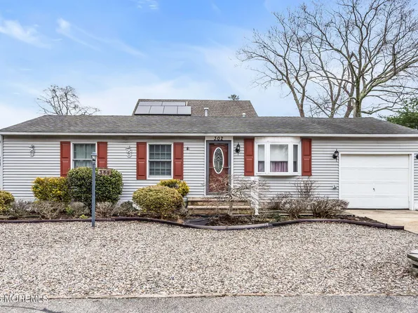 302 Beach Boulevard, Forked River, NJ 08731