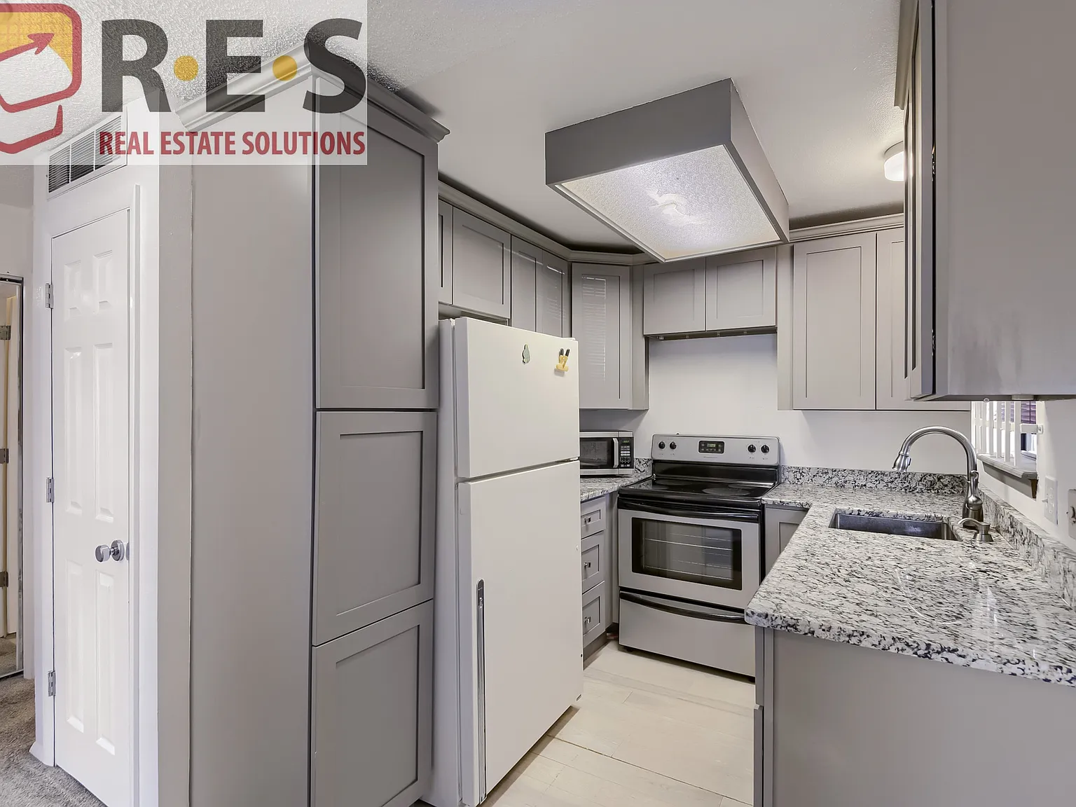 1 bed, 574 sqft, $1,195 — Photo 2