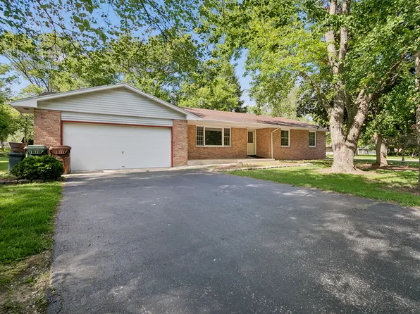 2621 E Heritage Dr, Kankakee, IL 60901