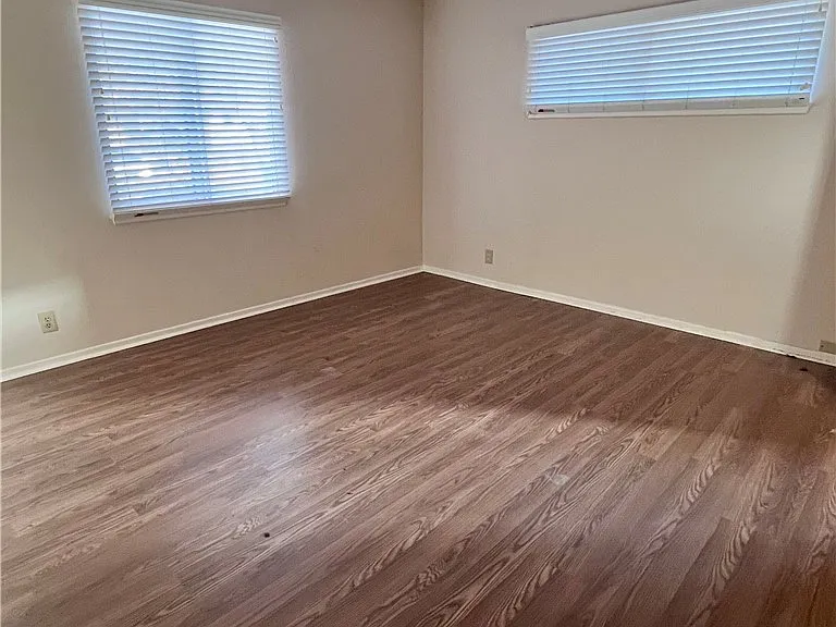 44519 Foxton Ave — Photo 10