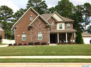 121 Crystalspring Dr, Madison, AL 35757