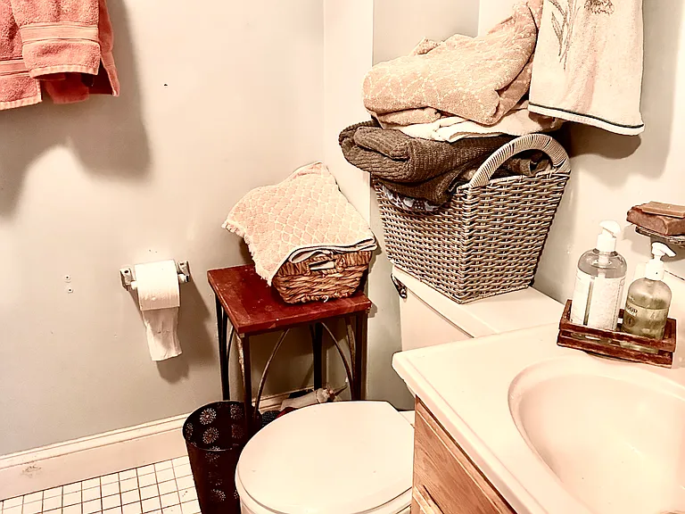 3653 Calumet St #1 — Photo 8