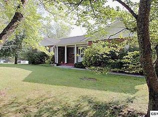 1722 Doc Terry Rd, Dandridge, TN 37725