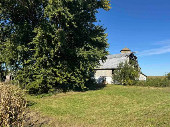 W12914 Reeds Corners Rd, Ripon, WI 54971