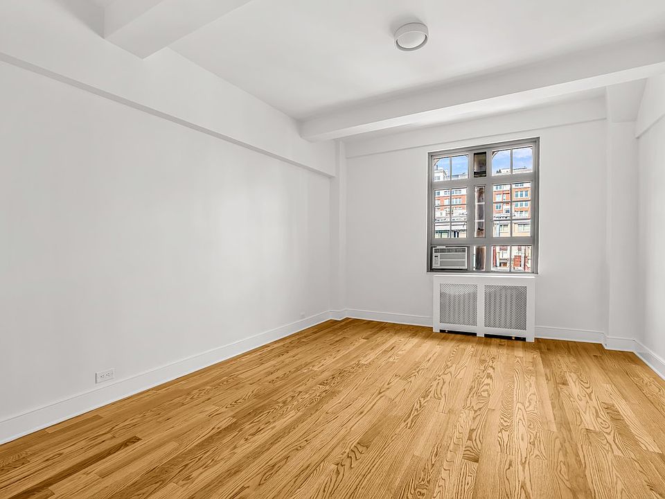 1st image of 208 W 23rd St APT 1401
