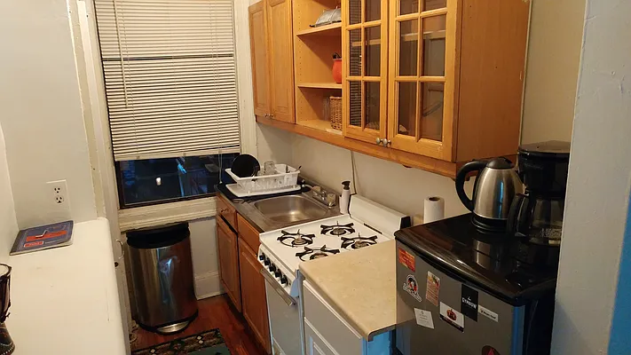 Rented by Downtown Mgt & Realty LLC | media 11