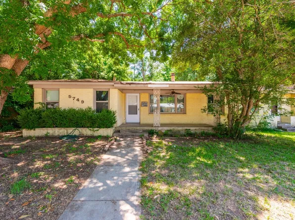 5749 Aton Ave, Westworth Village, TX 76114