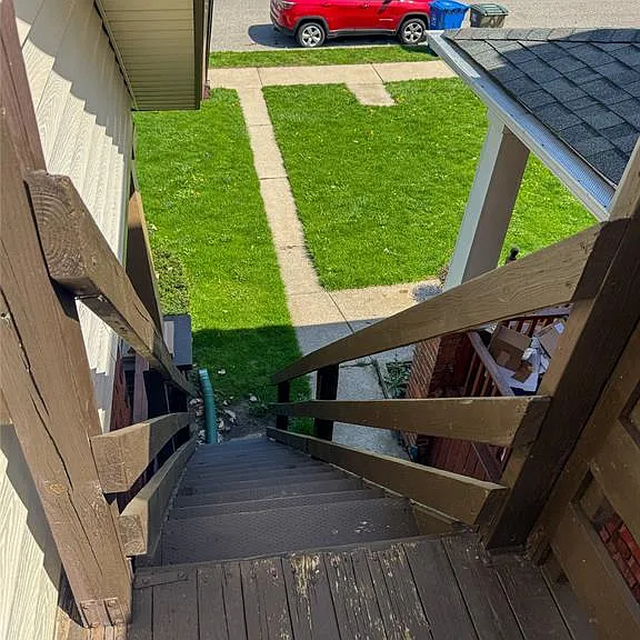 1351 Marentette Ave #UPPER — Photo 10