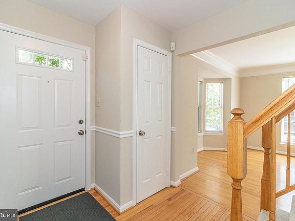 5th image of 12850 Hyannis Ln