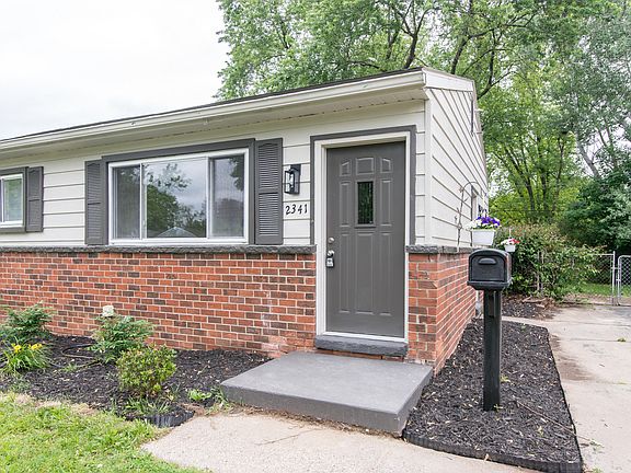 3rd image of 2341 Brooktree Ct