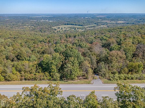 2nd image of 5 Heber Springs Rd