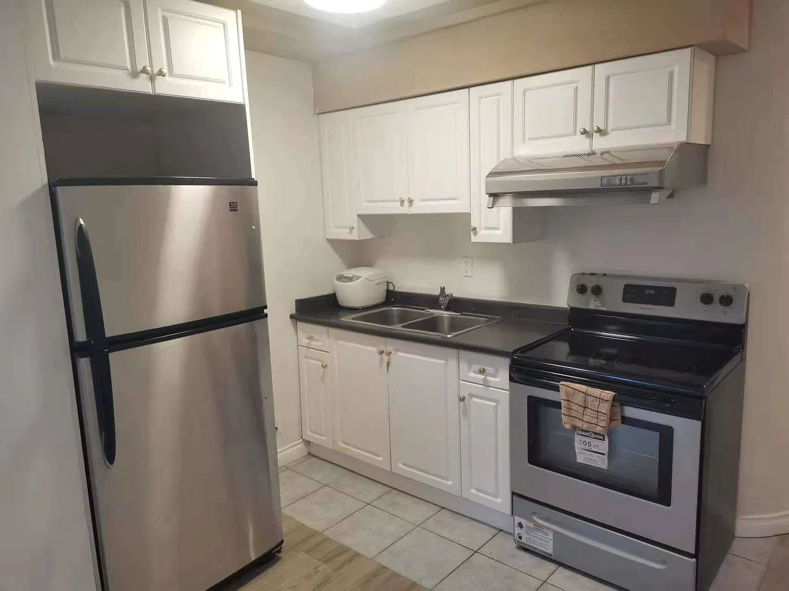 2 bed, 800 sqft, $1,100 — Photo 3