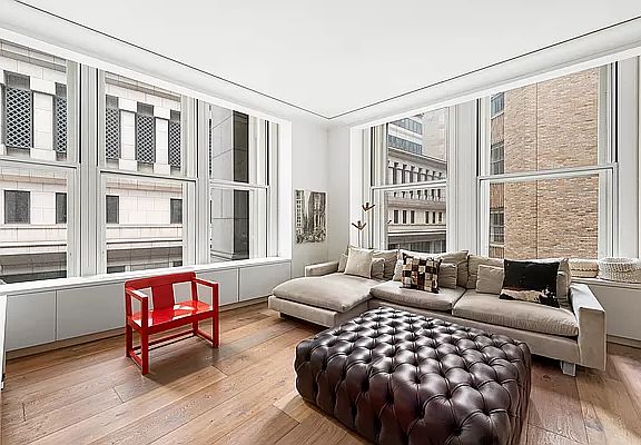 2nd image of 55 Wall St APT 550