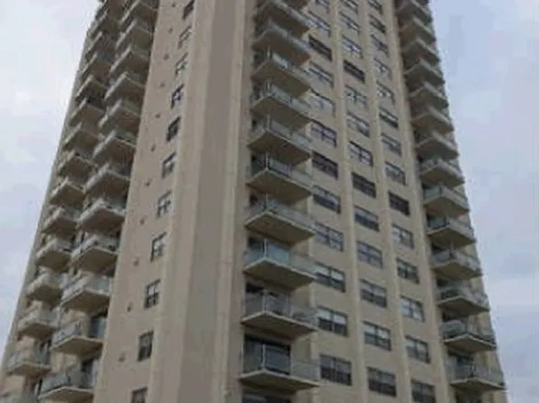 1 Crawford Pkwy APT 1506, Portsmouth, VA 23704