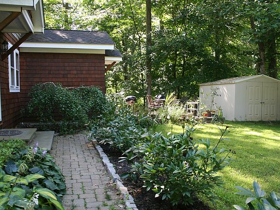 3rd image of 122 Lake Kitchawan Dr