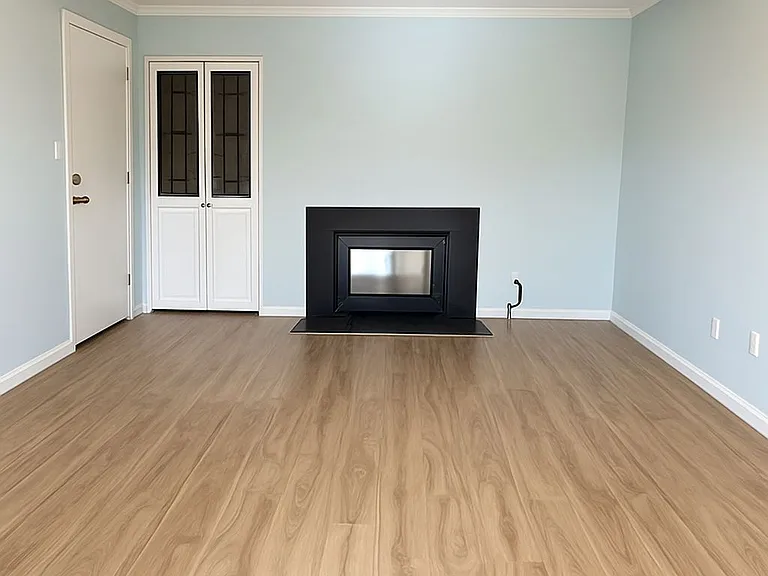 1 Warren Lodge Ct #2D — Photo 5