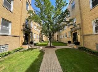 1332 W Estes Ave APT 1S, Chicago, IL