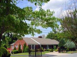 1000 King Richard Blvd, Johnson City, TN 37604