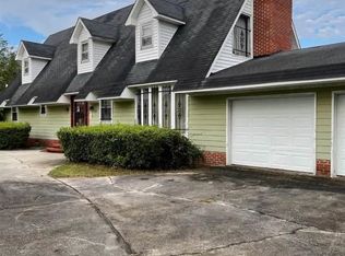 235 Airport Cir, Lake City, SC 29560