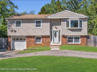 206 Hilltop Rd, Toms River, NJ 08753