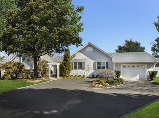 1 Lyman Rd, East Patchogue, NY 11772