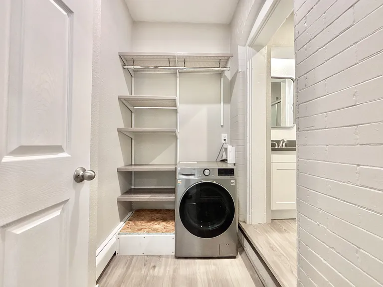 1719 Pearl St #B — Photo 6